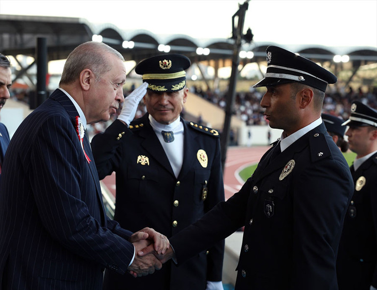 Son dakika... Cumhurbaşkanı Erdoğan: Pusulanız vicdan hedefiniz adalet olsun