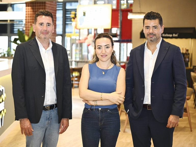 Yabancıları iskendere alıştırdık