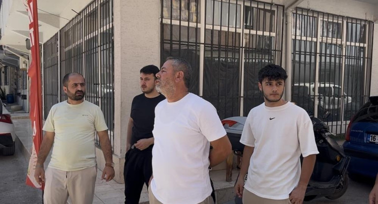 Ev hayali kabusa döndü: Servetini çöpe attı ilçe seferber oldu