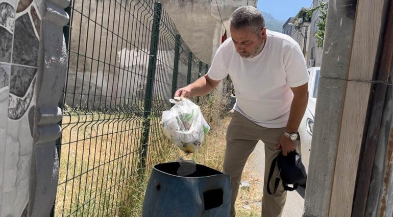 Ev hayali kabusa döndü: Servetini çöpe attı ilçe seferber oldu