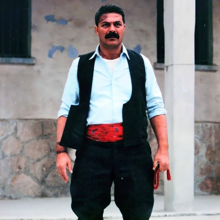 Yeşilçamın son yakışıklısı efsane oyuncu Kadir İnanıra veda...