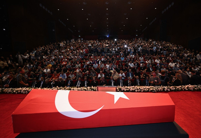 Kadir İnanır’a veda... En büyük vasiyeti: Barış