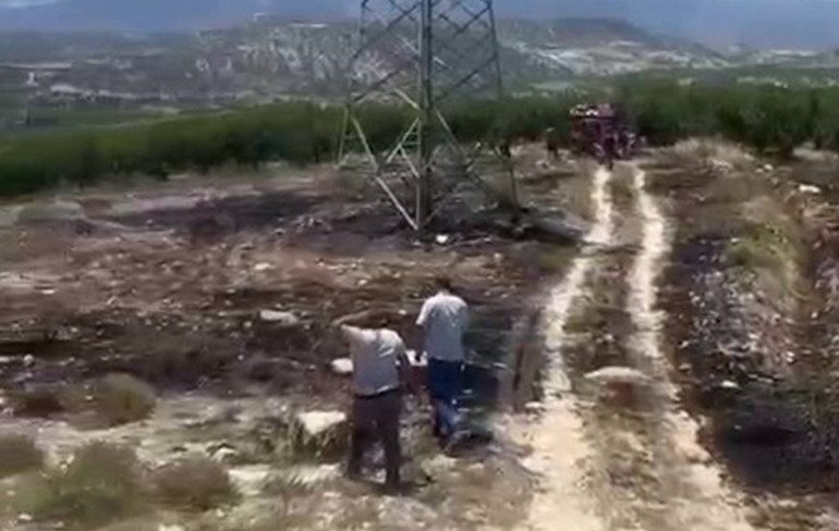Mersin’de emekler yandı 6 dekar bahçe yangında kül oldu