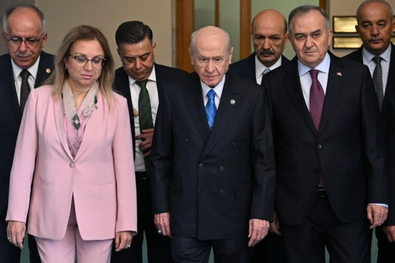 Askeri hekim ordusu zaruridir| MHP lideri Bahçeli: Askeri hastaneler yeniden yapılandırılmalı, bu bir milli beka meselesidir