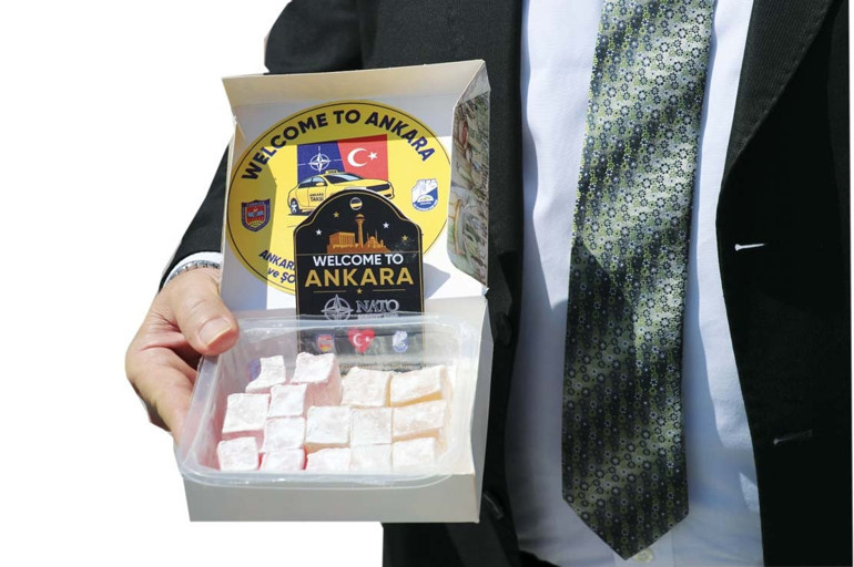 Başkent NATO’ya hazırlanıyor… Konuklara tatlı jestler