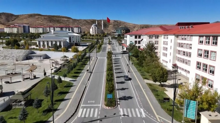 Bitlis Eren Üniversitesi, bu sıralamaya giren öğrencilere 50 bin TL burs verecek