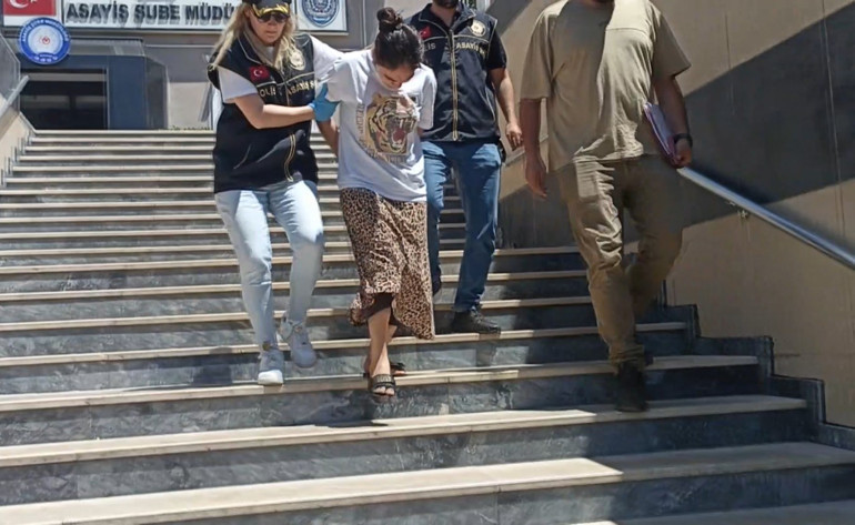İstanbulda 127 yıl cezası bulunan hamile firari yakalandı: 8inci çocuğuna hamile çıktı