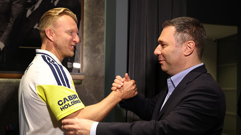 Dirk Kuyttan transfer açıklaması