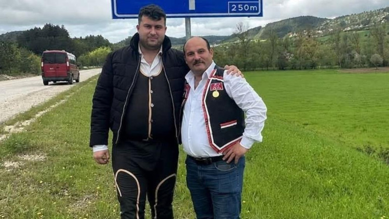 Kastamonuda korkunç olay Kayıp iki arkadaş dere yatağına yuvarlanan araçta ölü bulundu