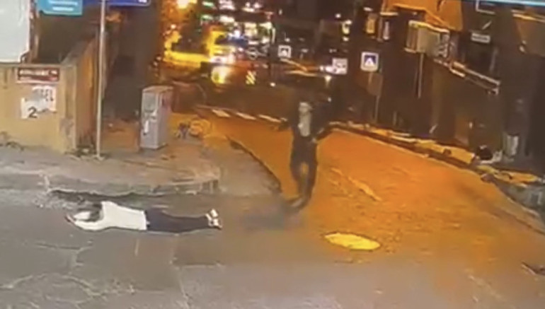 Şişlide iş yerine saldırıp kaçan şüpheli bekçiler tarafından bacağından vurularak yakalandı