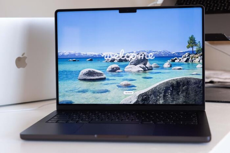 Apple Macbook Ultra için mi hazırlanıyor