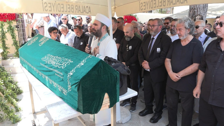 Milliyet Gazetesi Genel Yayın Yönetmeni Şendirin babası son yolculuğuna uğurlandı