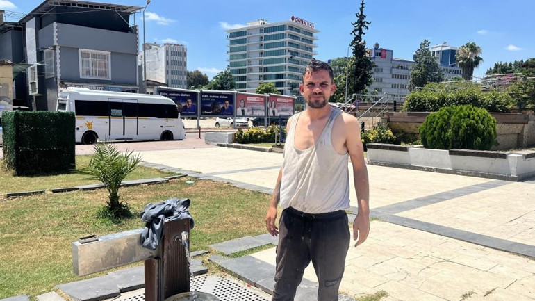  Sıcaktan bunalanlar sahil ve parklara akın etti | Burası cehennem, gelip görsünler