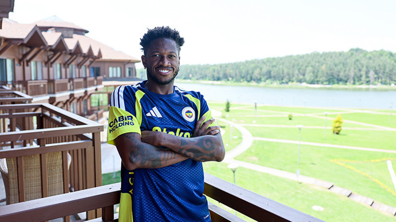 Tekrardan Fenerbahçe’ye döndüğü için çok mutluyum