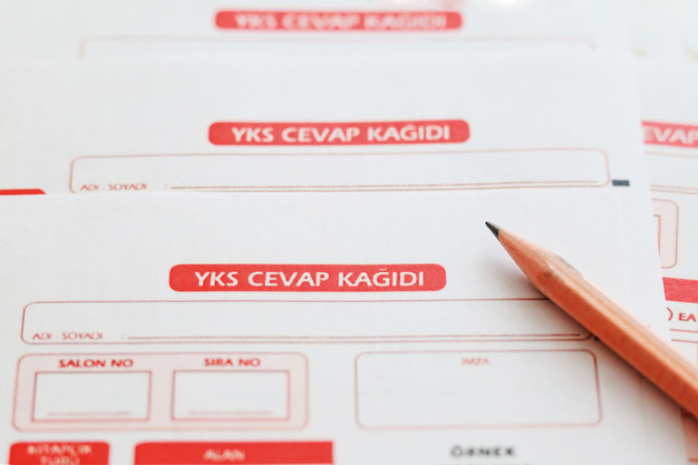 YKS’de iki düzeltme... Bir soru iptal bir cevap değişti