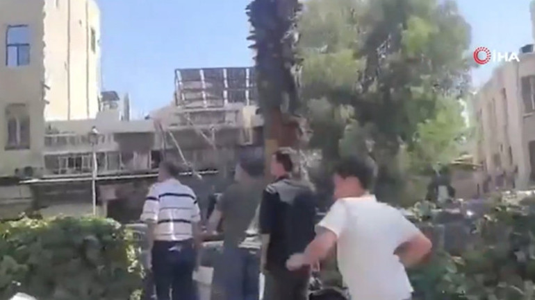 Son dakika... Suriyenin başkenti Şamda şiddetli patlama