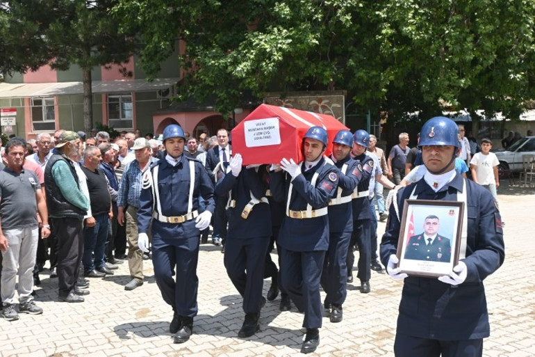 Memleketine tatile gelen uzman çavuş, hayatını kaybetti