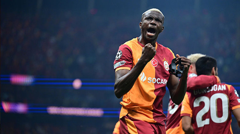 Osimhen Okan Buruku aradı Transferler olacak mı