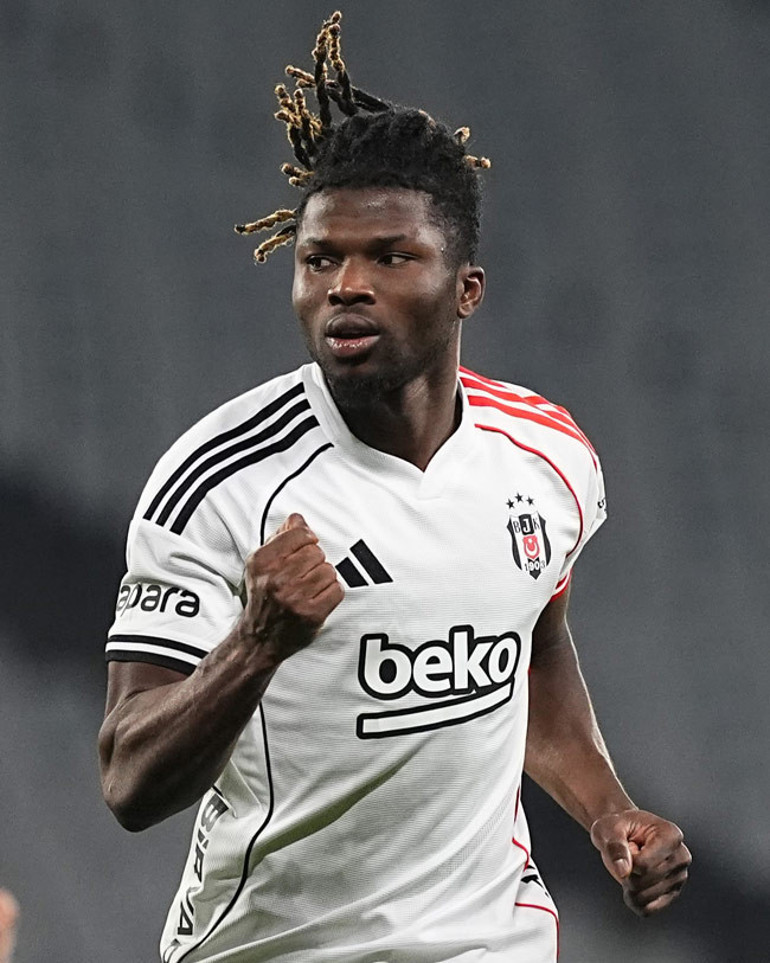 Fenerbahçeden sürpriz transfer Hedef Beşiktaşın eski yıldızı