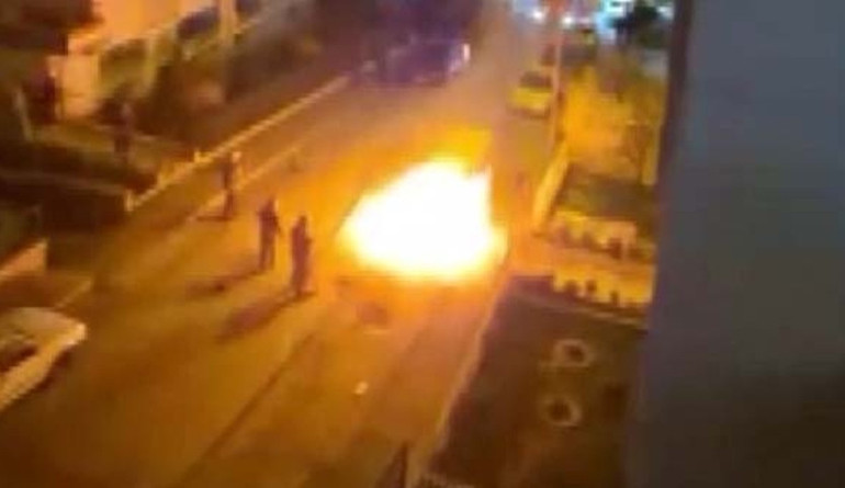 Boşanma aşamasındaki eşinin evini kurşunlayıp aracını yakan sanığa tahliye
