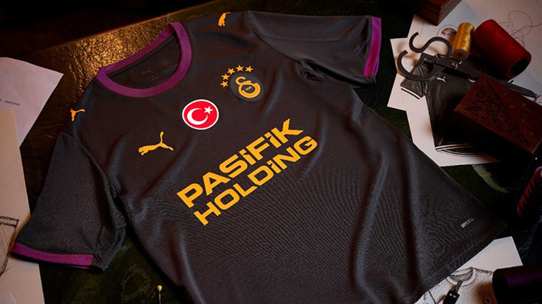 Galatasaray’ın yeni sezon formaları tanıtıldı