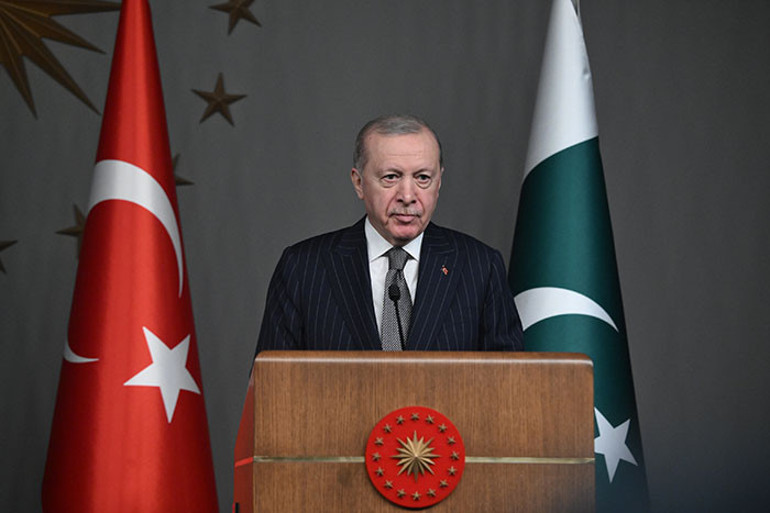  İsrail hükümeti savaş bağımlısı