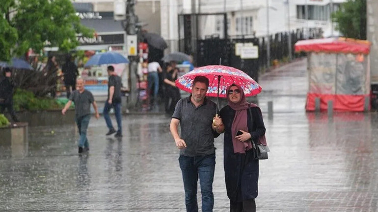 İstanbul için yeni yağış uyarısı: Perşembe ve cuma günlerine dikkat