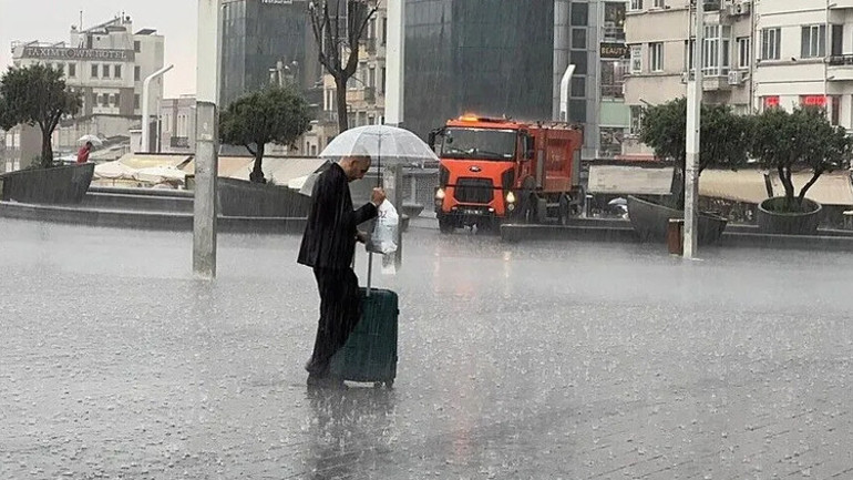 İstanbul için yeni yağış uyarısı: Perşembe ve cuma günlerine dikkat