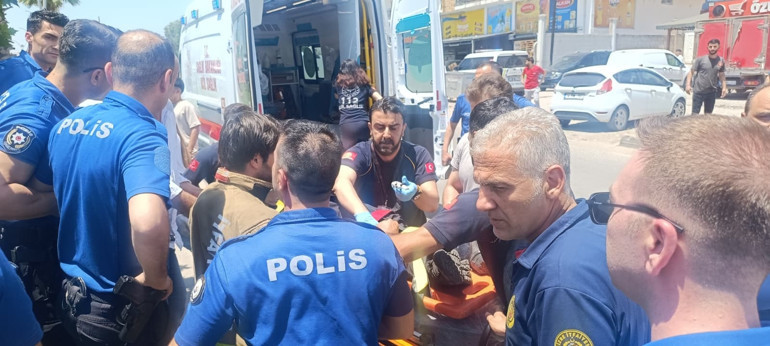  2 polis yaralandı