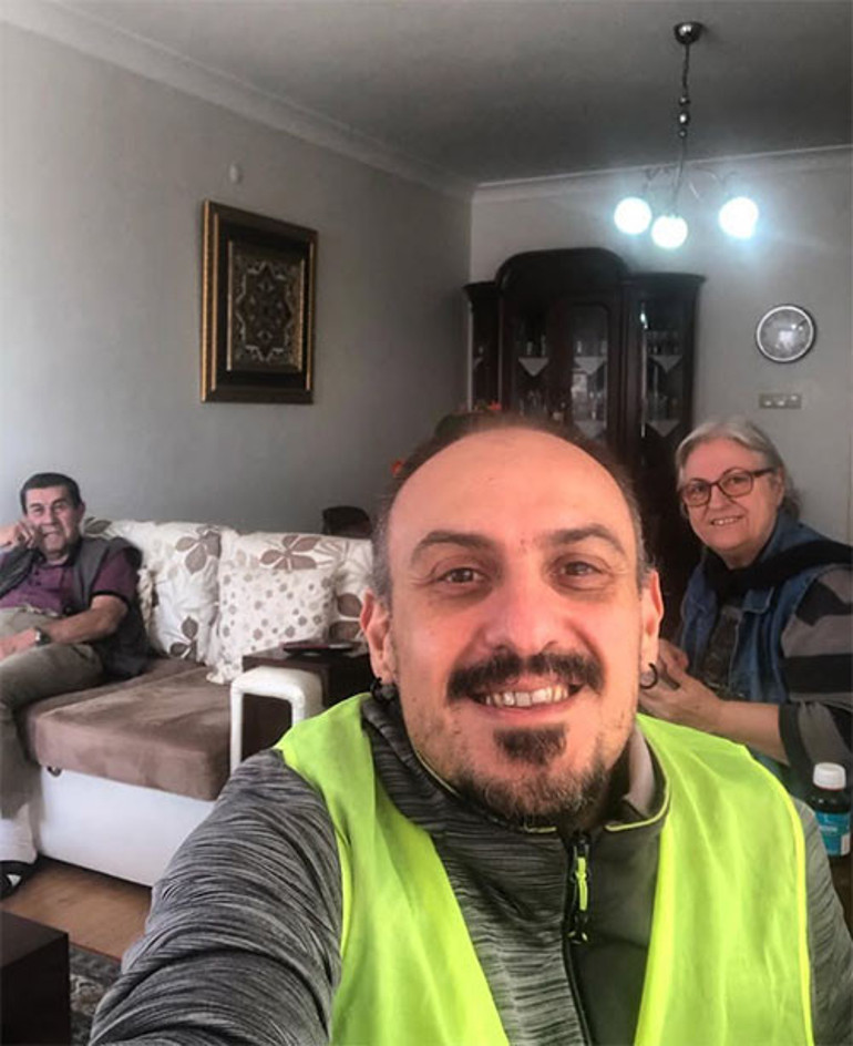 Ömürlük olsun diye tiyatrocuyla değil onunla evlenmişti... Hayatının 44 yıllık sevincini 2022de kaybetti... Şimdi ölümde buluştular
