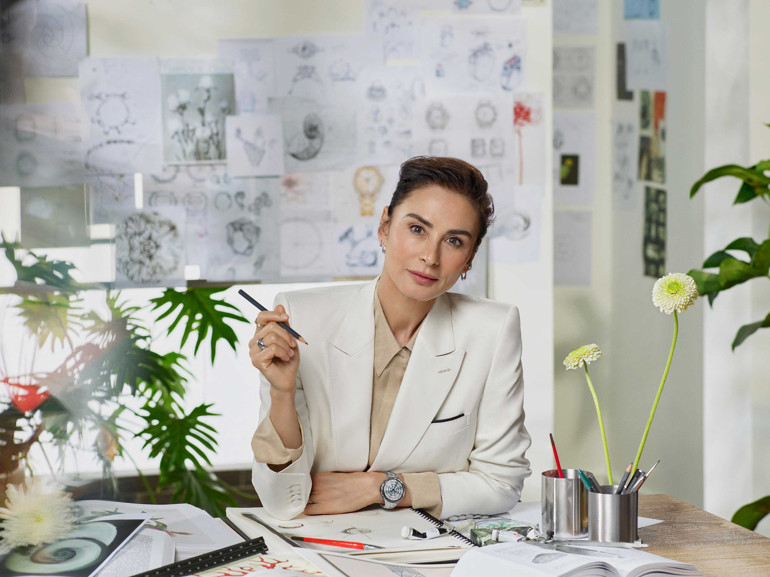 Zarafetin Geometrisi: HUAWEI Watch Ultimate Design