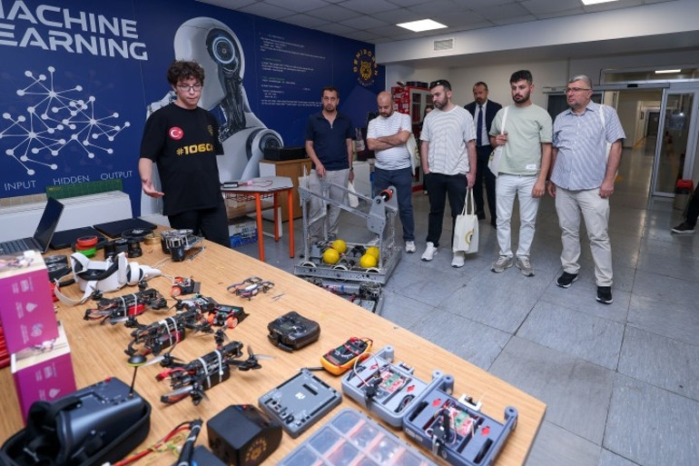 LGS tercih dönemi öncesi Demirören Medya ve Teknoloji MTAL adaylara kapılarını açtı