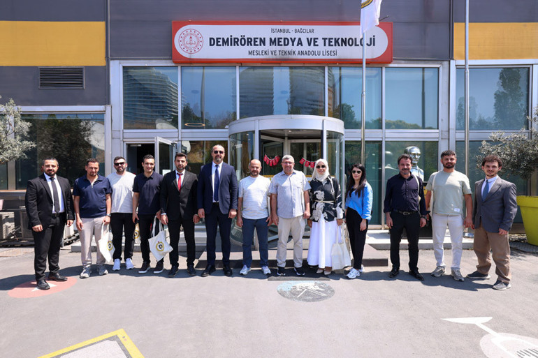 LGS tercih dönemi öncesi Demirören Medya ve Teknoloji MTAL adaylara kapılarını açt