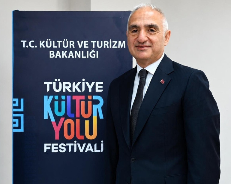 Türkiye Kültür Yolu Festivali 10. durağı Van’da ziyaretçilerini ağırlayacak Bakan Ersoy: Van’ın kültürel zenginliğini daha geniş kitlelere ulaştırıyoruz