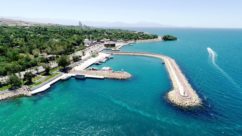 Türkiye Kültür Yolu Festivali 10. durağı Van’da ziyaretçilerini ağırlayacak Bakan Ersoy: Van’ın kültürel zenginliğini daha geniş kitlelere ulaştırıyoruz