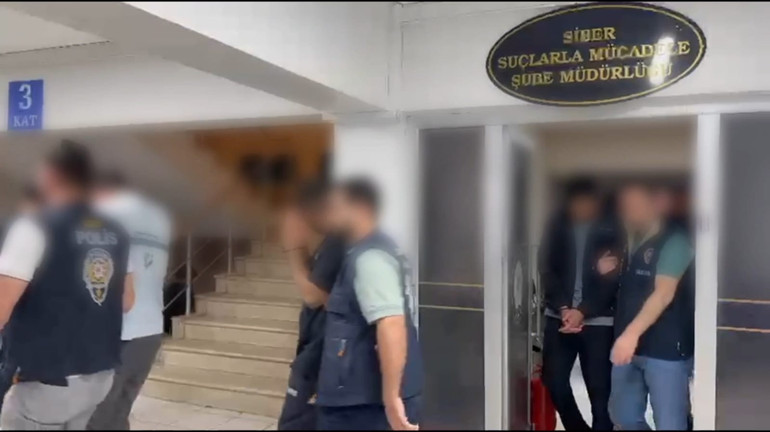 Sahte oto yedek parça ilanıyla dolandırıcılık yapanlara 14 ilde operasyon: 13 tutuklama
