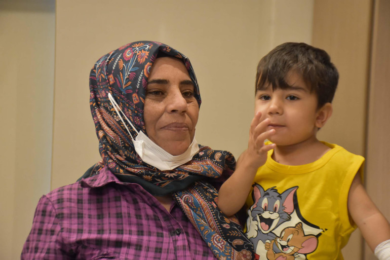 İki çocuğunu aynı hastalıktan kaybeden anne, böbreğiyle Doruk’a hayat verdi