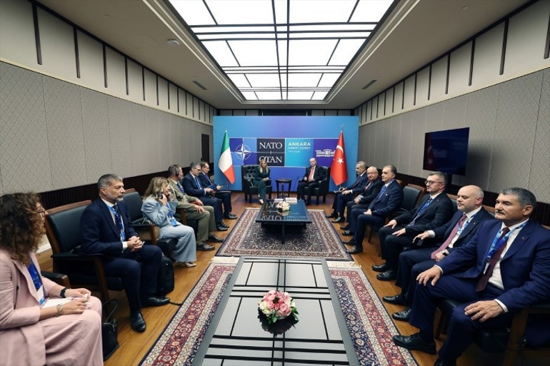 NATOda diplomasi trafiği: Cumhurbaşkanı Erdoğandan peş peşe görüşmeler
