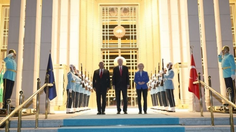 NATOda diplomasi trafiği: Cumhurbaşkanı Erdoğandan peş peşe görüşmeler