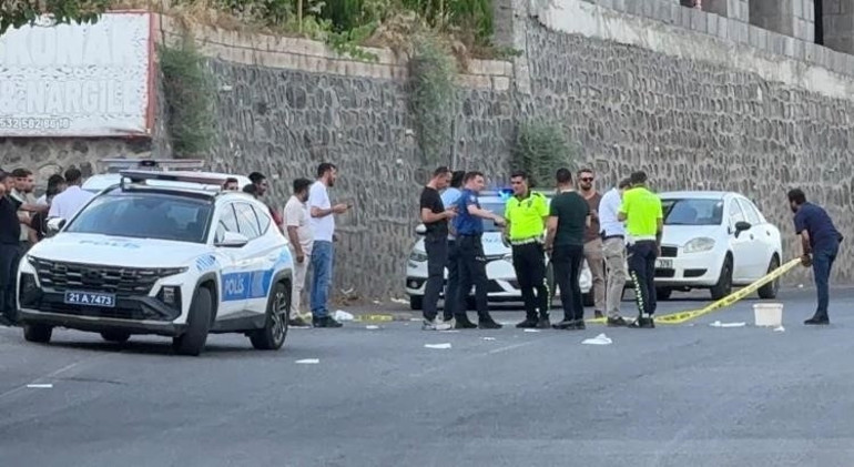  Aracıyla peşine düşüp öldürdü