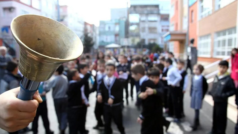 MEB’den 81 ile 10 maddeden oluşan yazı gönderildi Dijital mecralarda öğrencilerin kişisel verilerini içeren paylaşım yapılamayacak