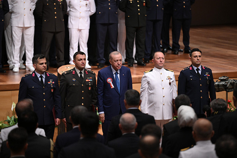 Cumhurbaşkanı Erdoğan: Milli güvenlikten taviz vermeyiz Yeni sistemin kutupbaşlarından biri olma yolunda ilerliyoruz
