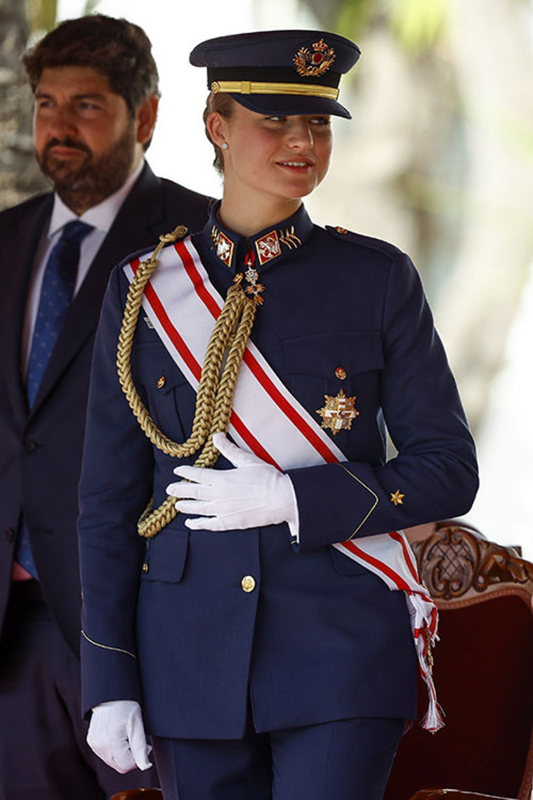 Tezkereyi aldı
