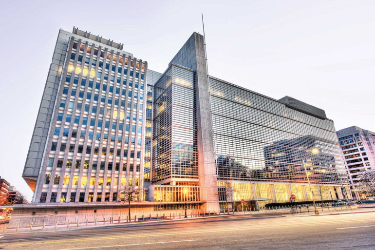 Dünya Bankası’nın seçtiği 16 öğrenci arasına girdi... Berna geleceğin finans lideri