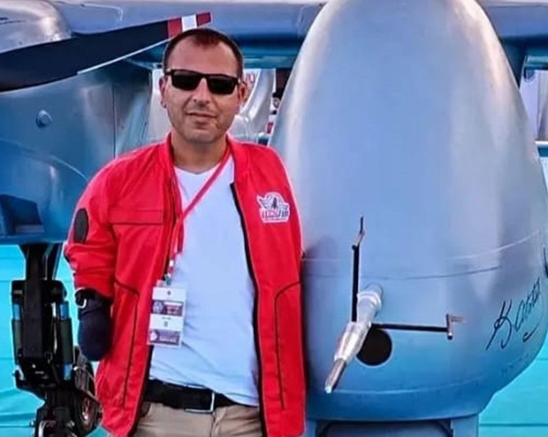 İki kolunu kaybeden Yusuf Akgün, Kaan ve milli füzelerin görsel modelleyicisi oldu