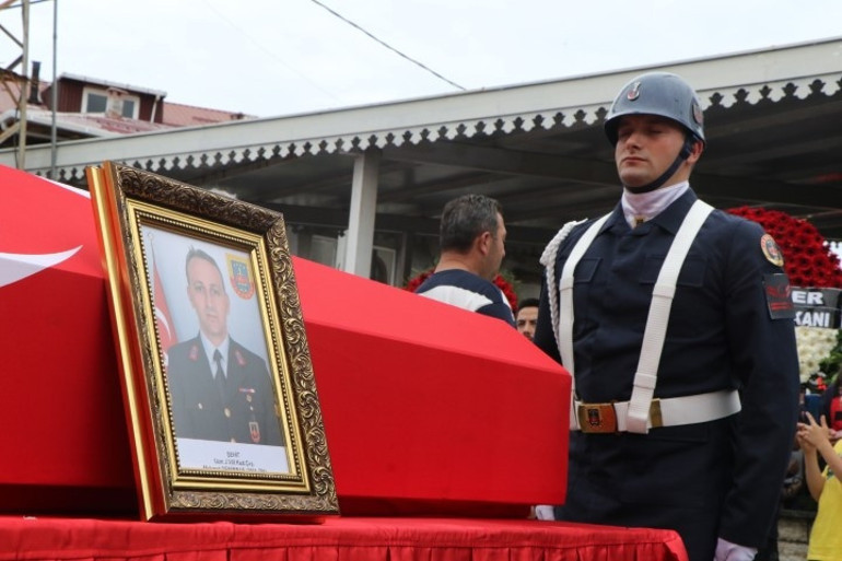 Şehit uzman çavuş, memleketinde toprağa verildi