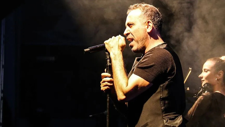 Sanatçı Haluk Levent gözaltına alındı