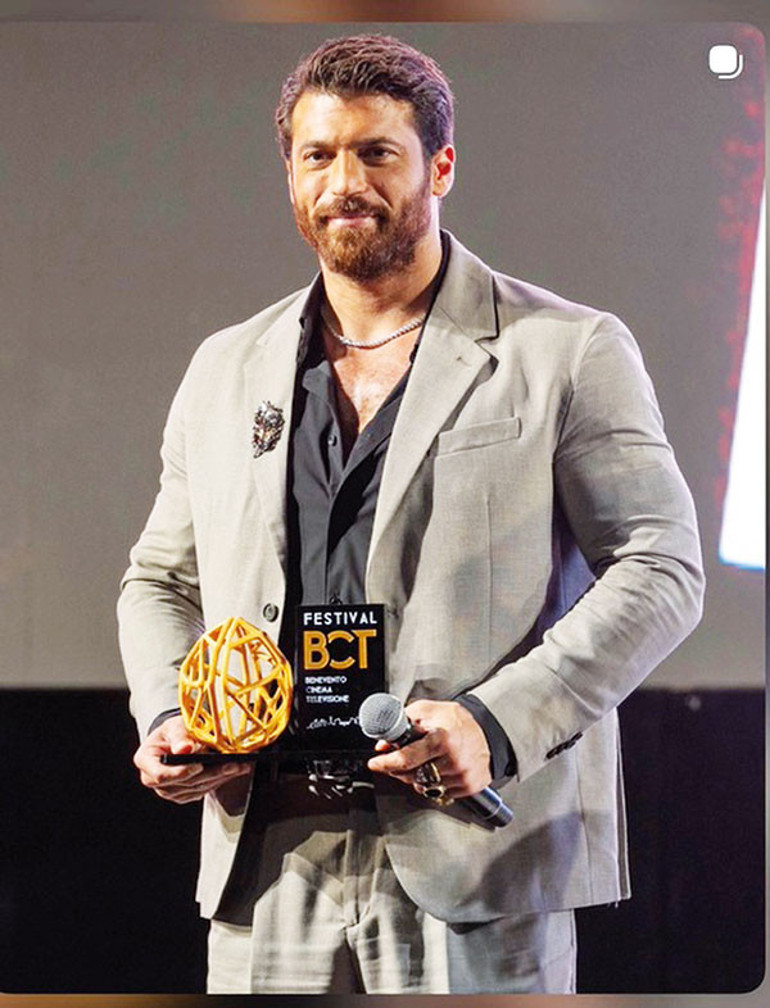 Can Yaman: Beni İtalyada neden seviyorlar ben de bilmiyorum