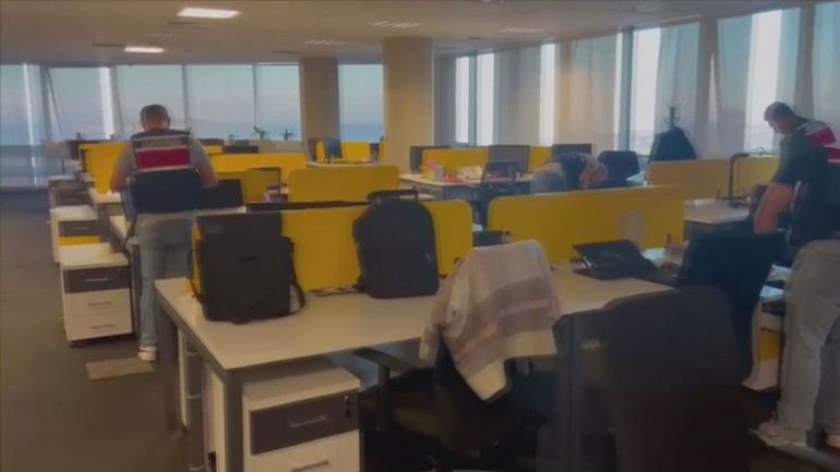 Turuncu Holding A.Ş.’ye kayyum atandı Çok sayıda dijital materyale el konuldu
