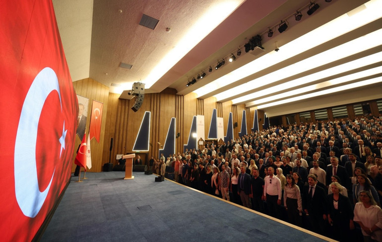 O gece yüreğin gücü, çeliğin gücünü yendi
